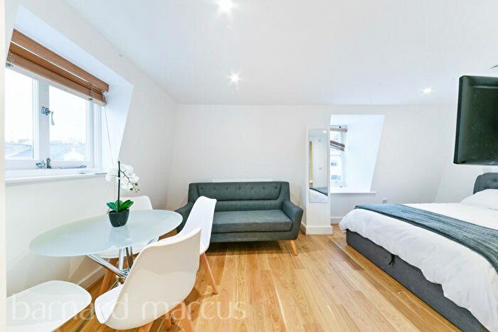 Apartment To Rent In Coleherne Road, Chelsea, SW10