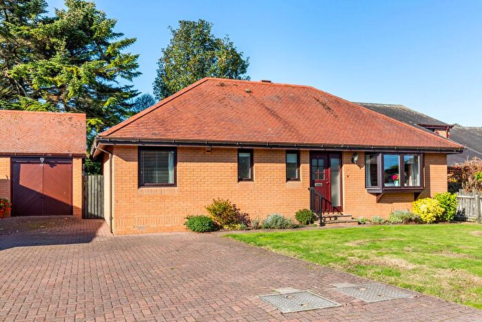 2 Bedroom Detached Bungalow For Sale In The Paddock, Sandy Loan, Gullane, EH31