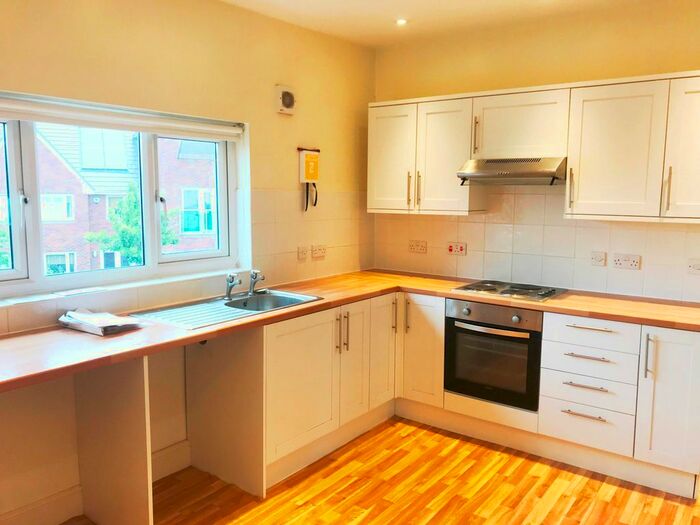 2 Bedroom Flat To Rent In Regents Park Road, Southampton, SO15