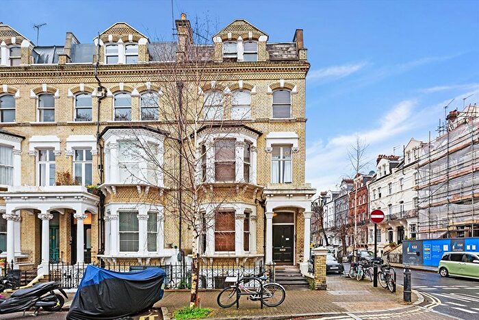 2 Bedroom Flat To Rent In Matheson Road, West Kensington, W14