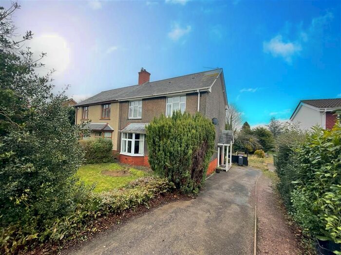 3 Bedroom Property To Rent In Newport Road, New Inn, Pontypool NP4