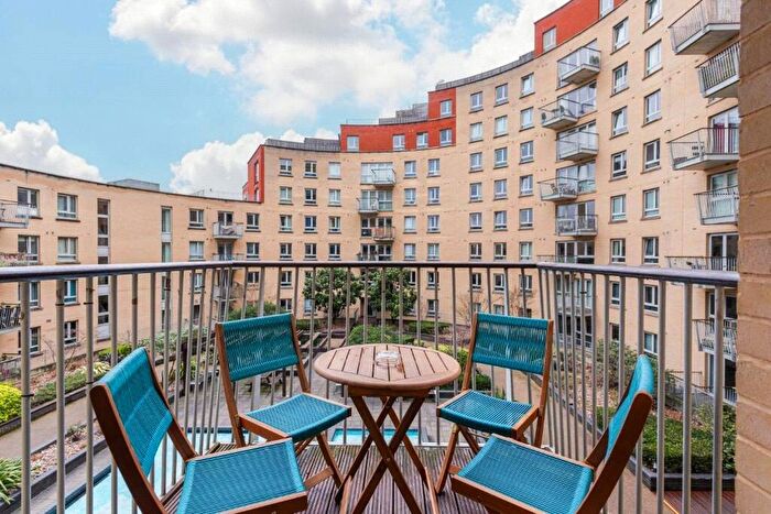 2 Bedroom Apartment To Rent In Carronade Court, Eden Grove, London, N7