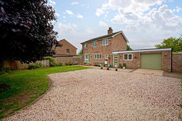 4 Bedroom Detached House For Sale In Stow Road, Spaldwick, PE28