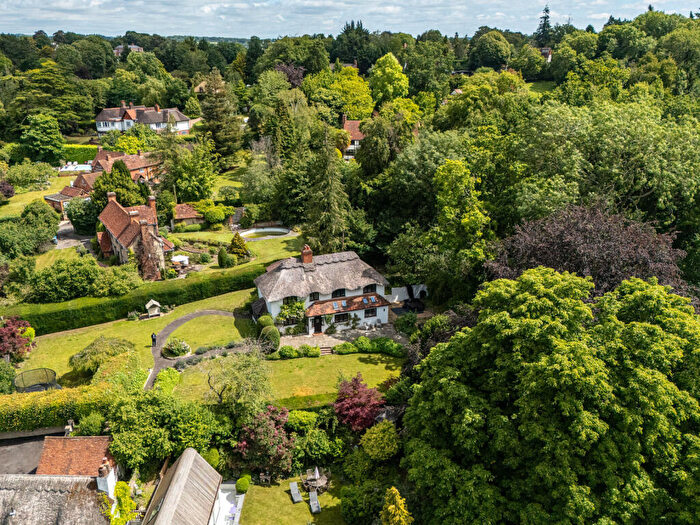 5 Bedroom Detached House For Sale In Alleyns Lane, Cookham Dean, Maidenhead, SL6
