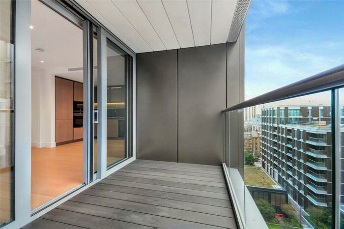 2 Bedroom Flat To Rent In Chartwell House, Prince Of Wales Drive, Prince Of Wales Drive, London, SW11