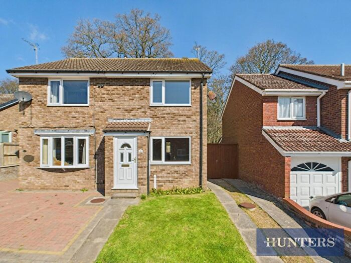 2 Bedroom Semi-Detached House For Sale In Greenways Close, Bridlington, YO16