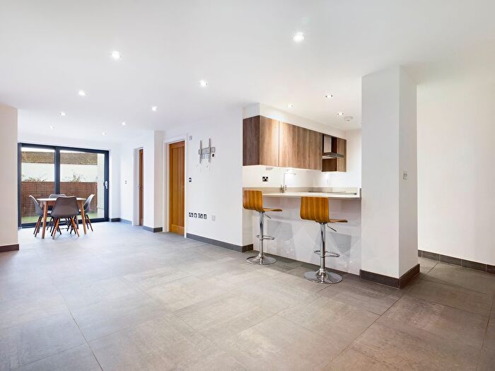 2 Bedroom Flat To Rent In Walter Road, Uplands, Swansea, SA1