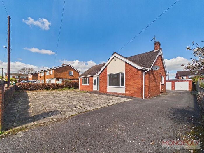 3 Bedroom Detached Bungalow For Sale In Richmond Road, Wrexham, LL12