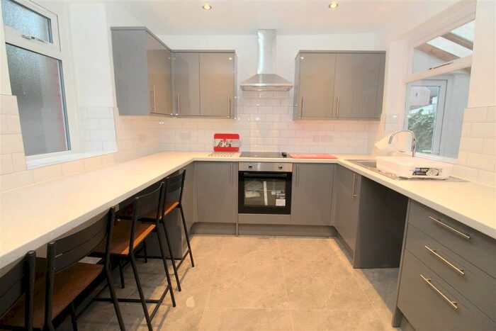 4 Bedroom Property To Rent In St. Fagans Street, Grangetown, Cardiff, CF11