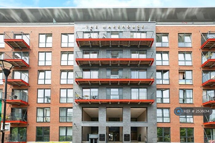 2 Bedroom Penthouse To Rent In Warehouse Court, London, SE18