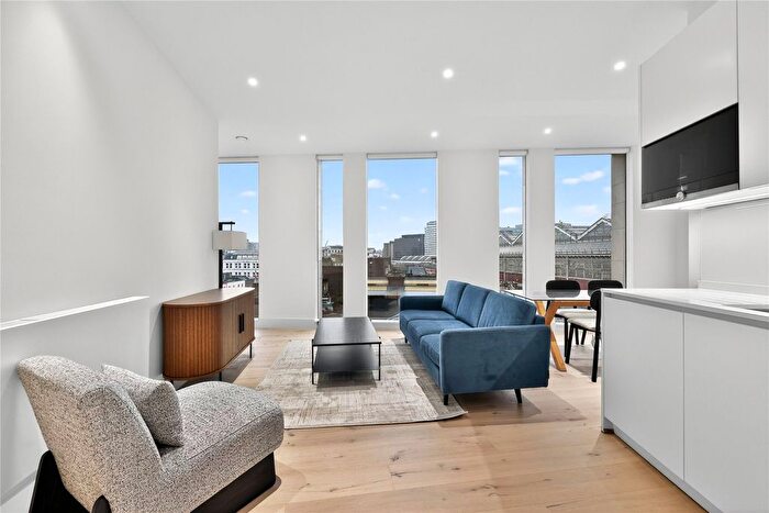 2 Bedroom Flat To Rent In Pear Place, London, SE1