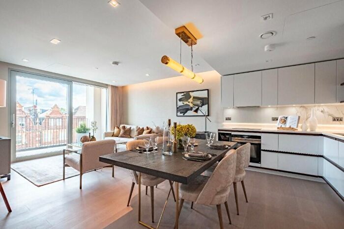 1 Bedroom Flat For Sale In Edgware Road, London, W2