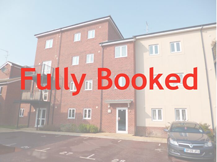 2 Bedroom Flat To Rent In Nightingale Court, Nightingale Avenue, Eastleigh, SO50