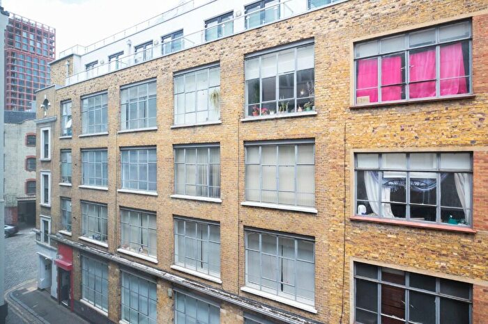 2 Bedroom Apartment To Rent In Britannia Walk, London, N1