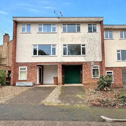 3 Bedroom Terraced House For Sale In Ringwood, Oxton, Merseyside, CH43