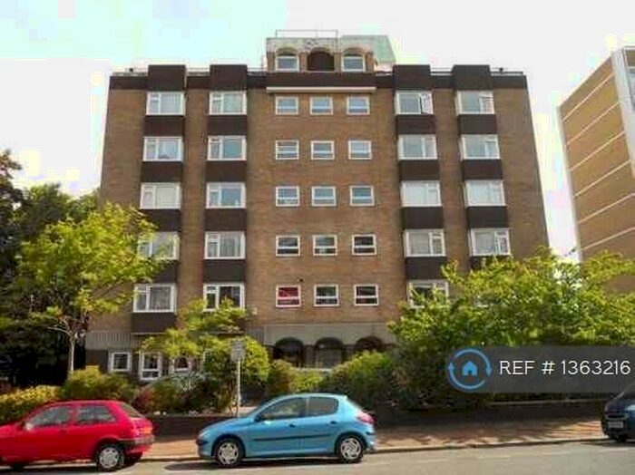 Studio To Rent In Hartington Place, Eastbourne, BN21