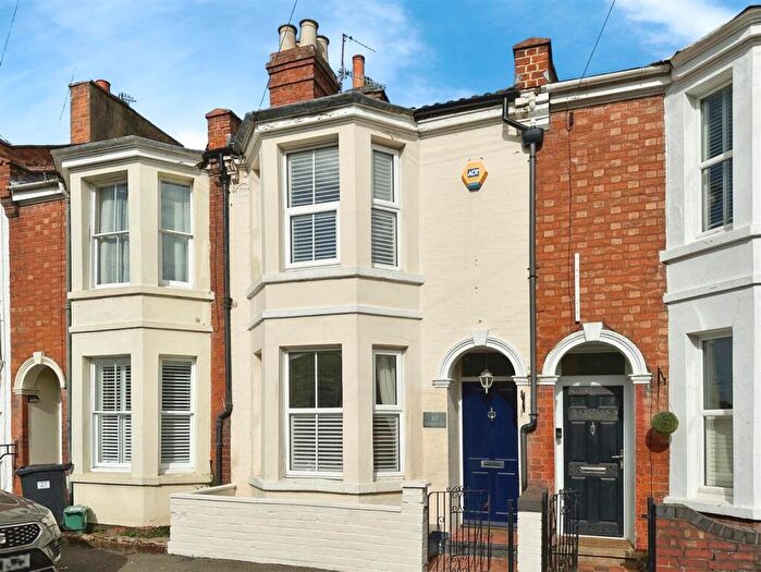 2 Bedroom Terraced House For Sale In Gordon Street, Leamington Spa, CV31