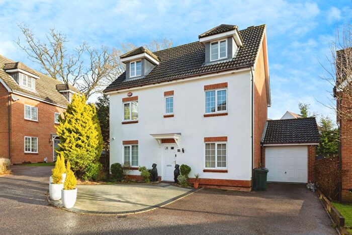 6 Bedroom Detached House For Sale In Sweet Bay Crescent, Ashford, TN23