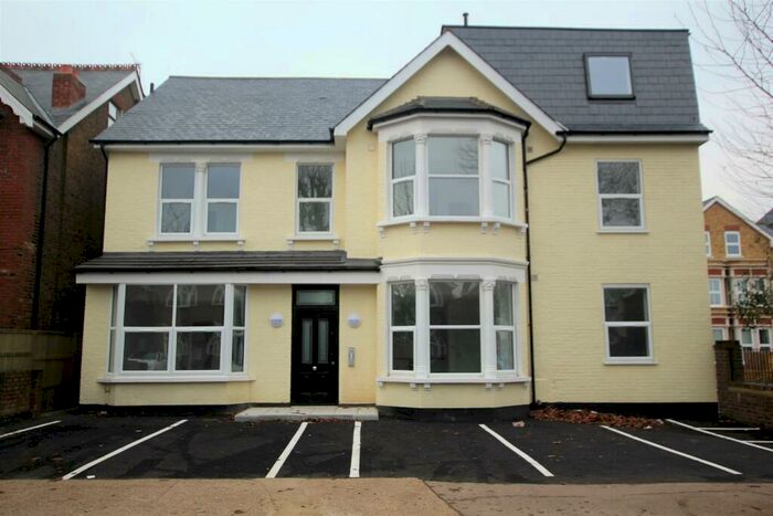 Studio To Rent In Beaufort Road, Kingston, KT1