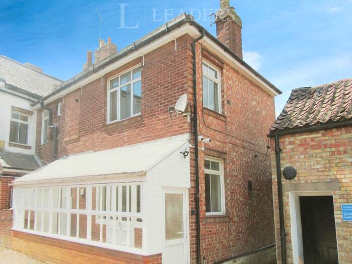 3 Bedroom Apartment To Rent In High Street, Long Sutton, PE12