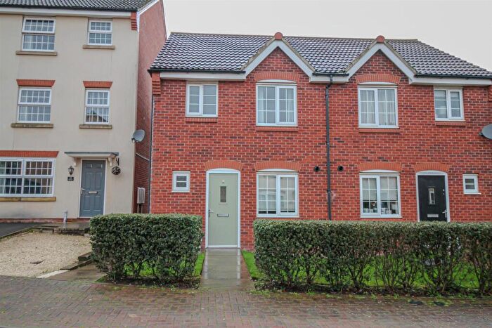 3 Bedroom Semi Detached House To Rent In Braunton Crescent, Mapperley, Nottingham, NG3