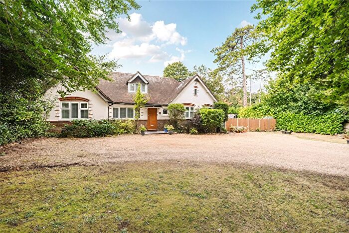 4 Bedroom Detached House For Sale In Guildford, Surrey, GU1