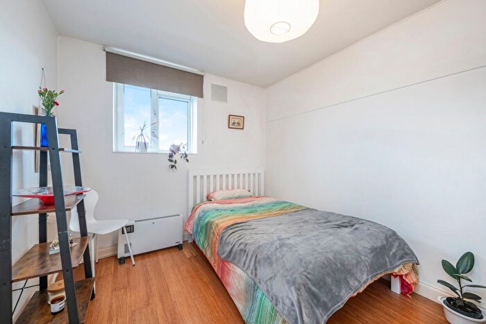 2 Bedroom Flat For Sale In Cotman House, Townshend Estate, NW8