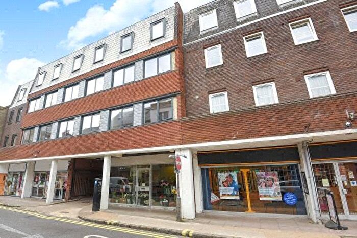 1 Bedroom Flat To Rent In Cambridge Street, Aylesbury, HP20