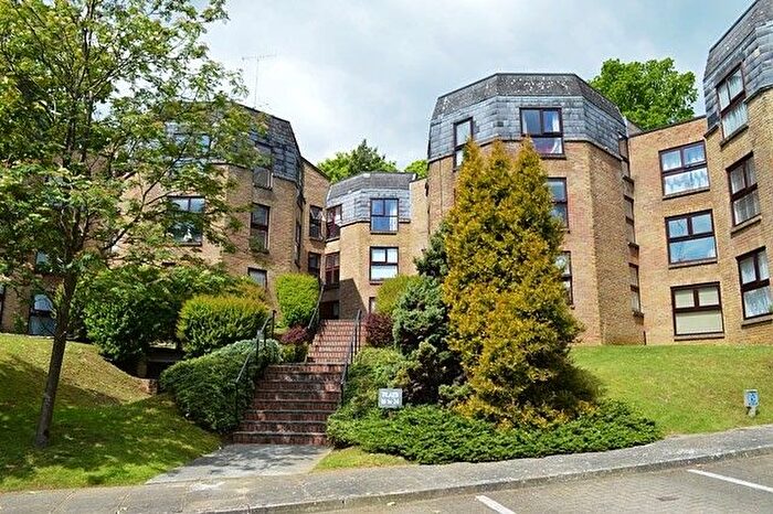 2 Bedroom Flat For Sale In Chapel Fields, Charterhouse Road, Godalming, GU7