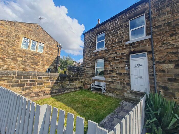 2 Bedroom End Of Terrace House To Rent In Chidswell Lane, Dewsbury, WF12