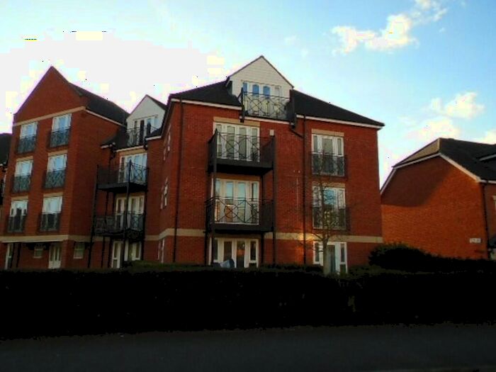 2 Bedroom Flat To Rent In Palgrave Road, Bedford, MK42