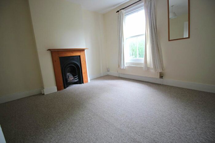 2 Bedroom End Of Terrace House To Rent In Bermuda Terrace, Cambridge, CB4