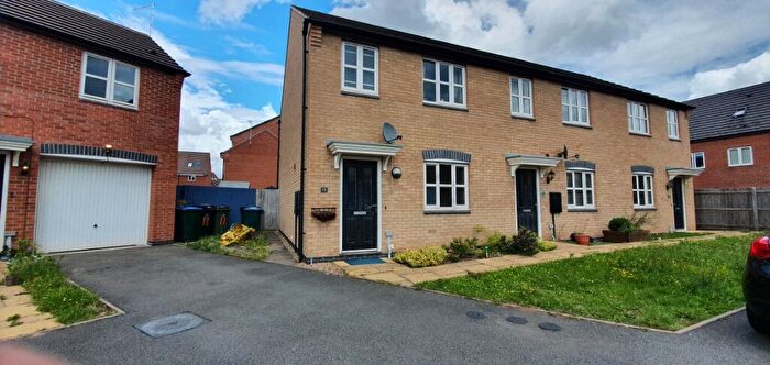 3 Bedroom Semi-Detached House To Rent In Dragoon Road, Coventry, CV3