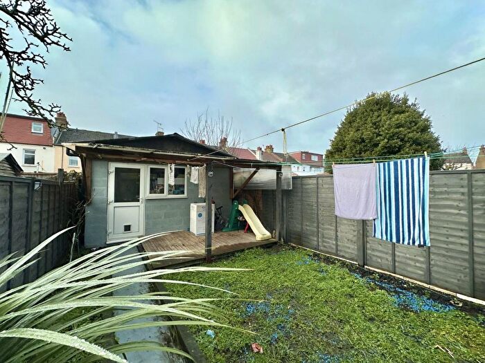 3 Bedroom Terraced House For Sale In Aberdeen Road, Wealdstone, Harrow, HA3