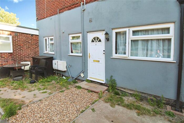 1 Bedroom Flat For Sale In Hill Lane, Southampton, Hampshire, SO15