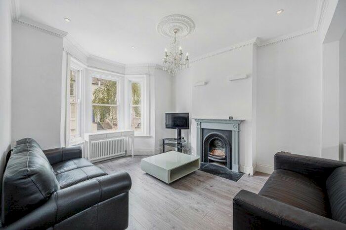 3 Bedroom Maisonette To Rent In Archel Road, London, W14