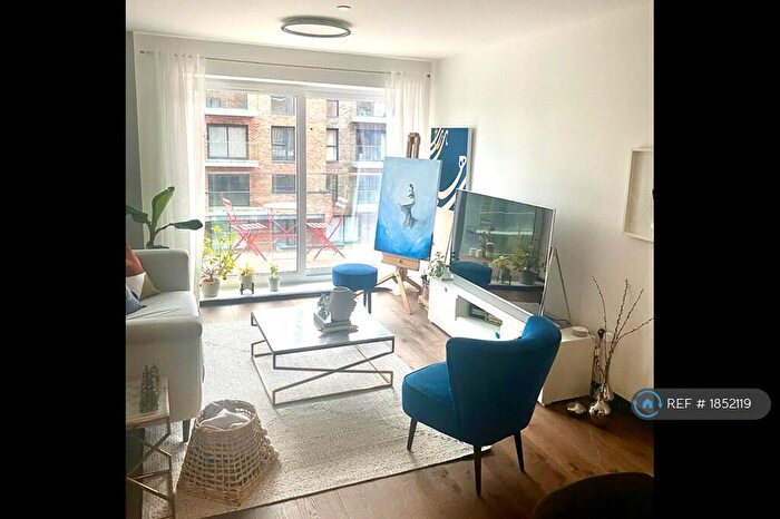 2 Bedroom Flat To Rent In East Station Road, Fletton Quays, Peterborough, PE2