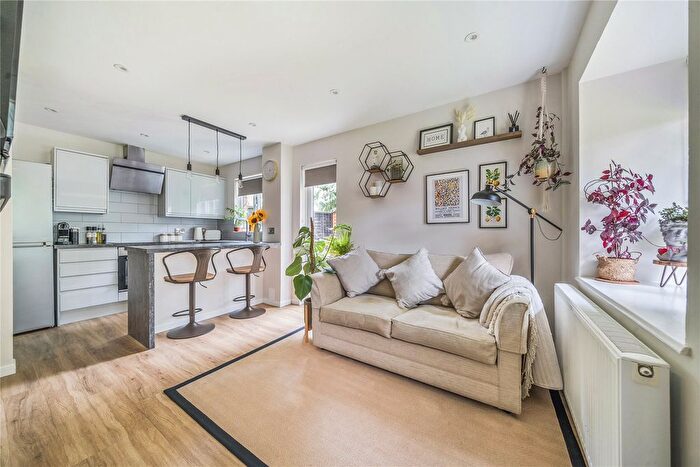 1 Bedroom End Of Terrace House For Sale In Petersfield, Hampshire, GU32