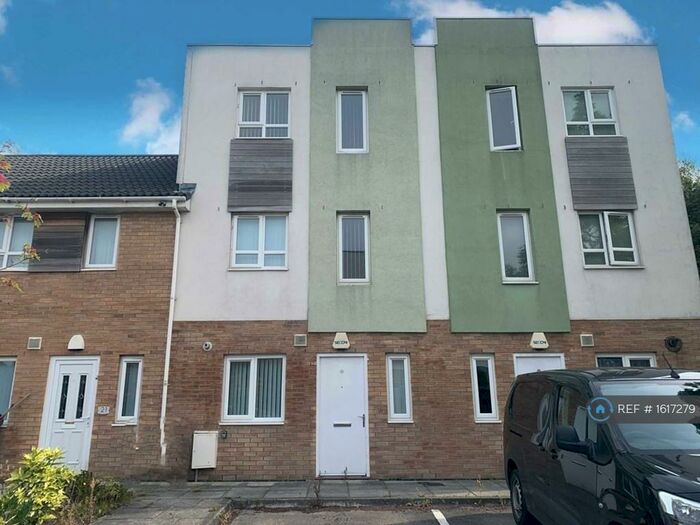 4 Bedroom Terraced House To Rent In Hawthorne Drive, Liverpool, L33