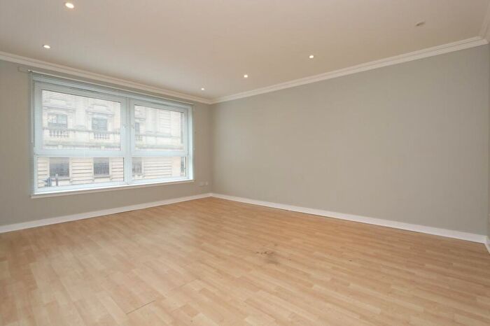 2 Bedroom Flat To Rent In Berkeley Street, Glasgow, G3