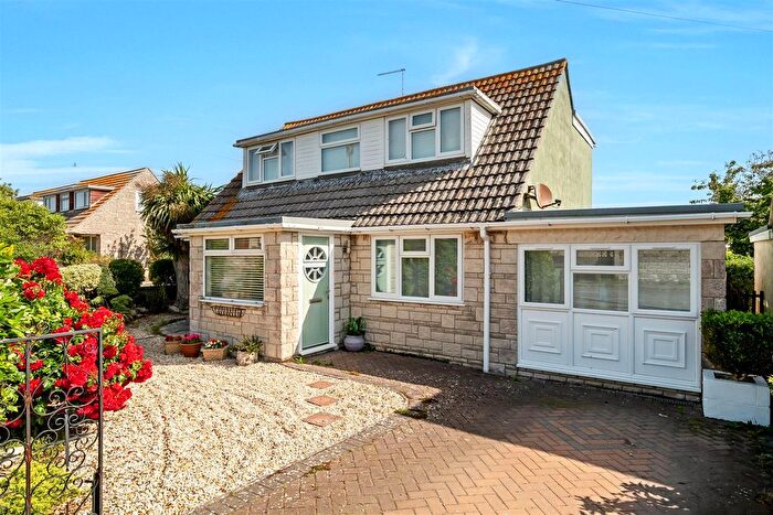 4 Bedroom Detached House For Sale In Underhedge Gardens, Portland, DT5