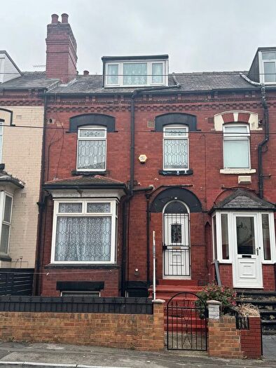 2 Bedroom Terraced House For Sale In Seaforth Place, Leeds, LS9
