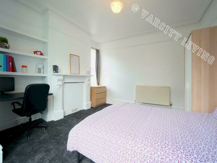 5 Bedroom House To Rent In Holyhead Road, , Bangor, LL57