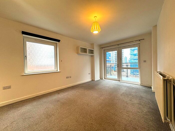 2 Bedroom Flat To Rent In Mitchell House, Woolston, SO19