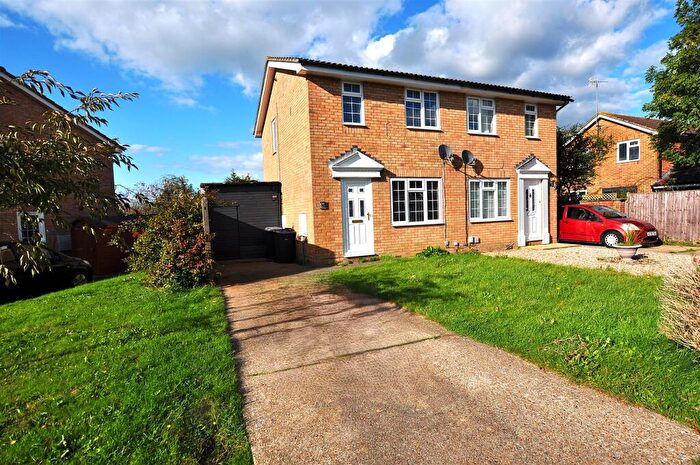 2 Bedroom House To Rent In Quinnell Drive, Hailsham, BN27