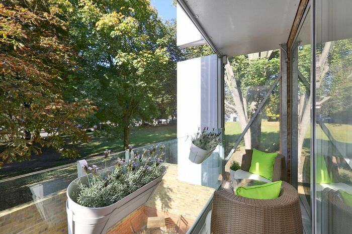 3 Bedroom Terraced House To Rent In Wedmore Street, - Epc Rating B, N19