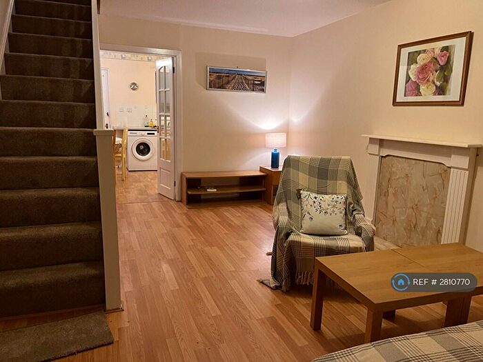 2 Bedroom Terraced House To Rent In Millhouse Drive, Glasgow, G20