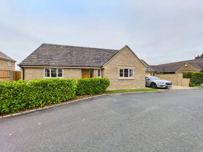 4 Bedroom Detached Bungalow To Rent In Bella Vista, Woodmancote, Cheltenham, GL52