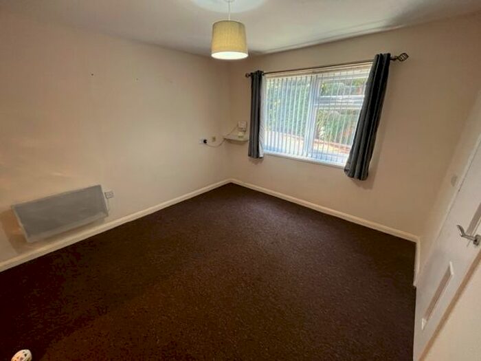 1 Bedroom Flat To Rent In St Lukes Court, Willerby, Hull, HU10