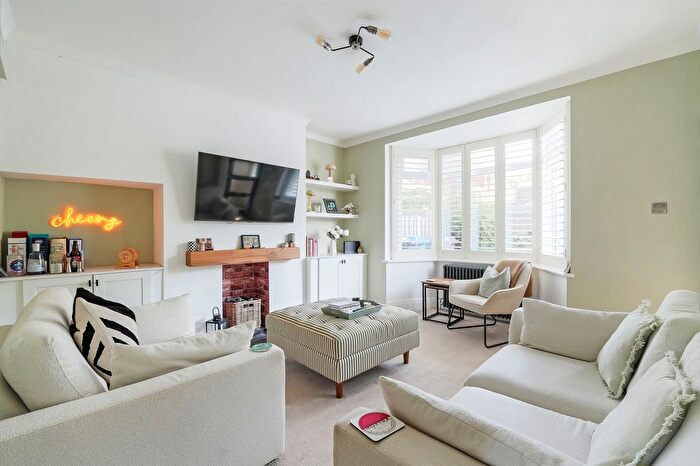 3 Bedroom Semi-detached House For Sale In Upper Albert Road, Norton Lees, Sheffield, S8